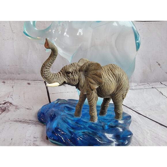 Clearly Elephant/Water Pool Reflection Westland#2638 Giftware Clear Blue Resin - Picture 2 of 11